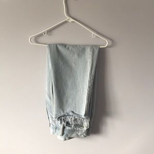 Straight cropped light wash jeans SIZE 34